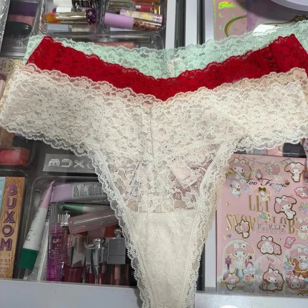 Victorias Secret Lace Thong Panties